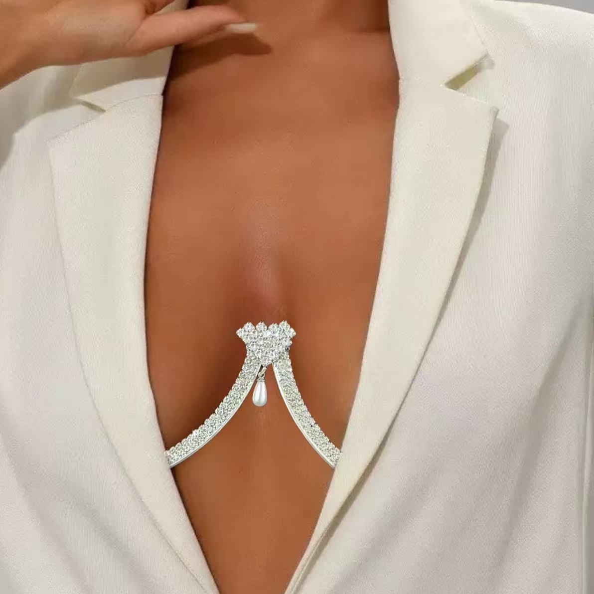 Liontin Mutiara Penyangga Dada - Body Jewelry Necklace ulasan dan harga
